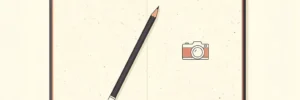 Open notitieboek met potlood diagonaal erop en een schetsmatig camera-icoontje, vlakke vectorillustratie in terracotta en crème tinten.
